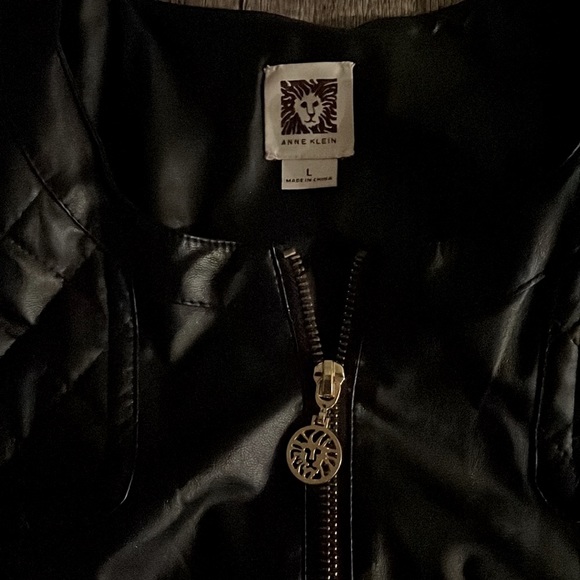 Anne Klein Gray Metallic Leather Blazer Jacket. Medium - Picture 2 of 4